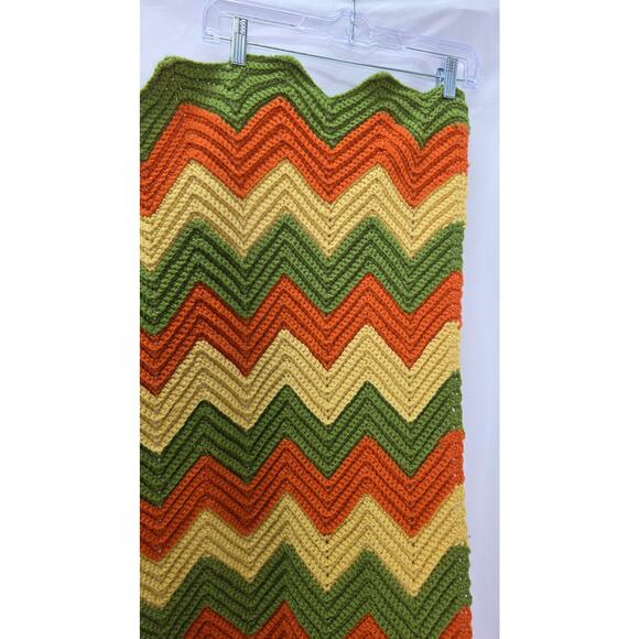 Vintage Chevron Green Yellow & Orange 70's Hand Crocheted Zig Zag Blanket 61"x56 - Picture 3 of 9